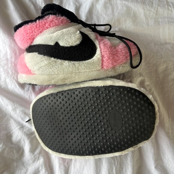 Nikes Airforce Fluffy Shoes - Slides - Picture 2 of 2